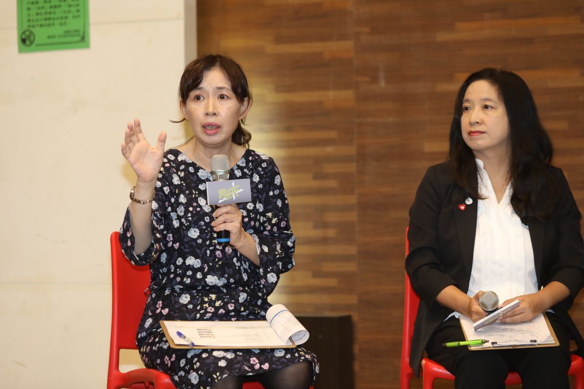 ▲中華民國諮商心理師公會全國聯合會常務理事胡延薇（左）及兒童福利聯盟文教基金會執行長白麗芳（右）。（圖／NOWnews攝影中心，2023.05.07）