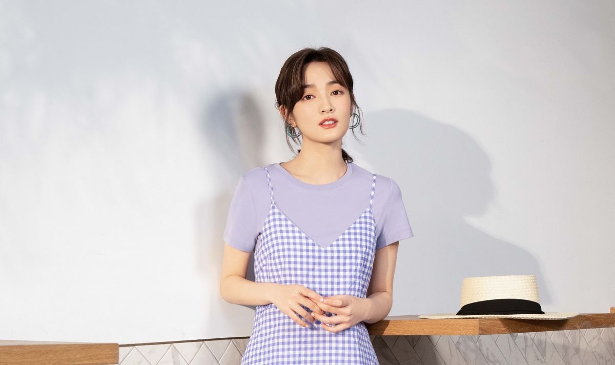 ▲母親節血拚優惠！UNIQLO、GU雙雙祭出最低290元起超值價格，還搭配網路下單滿千送「滿千折百」優惠券、滿額送化妝包。（圖／GU提供）