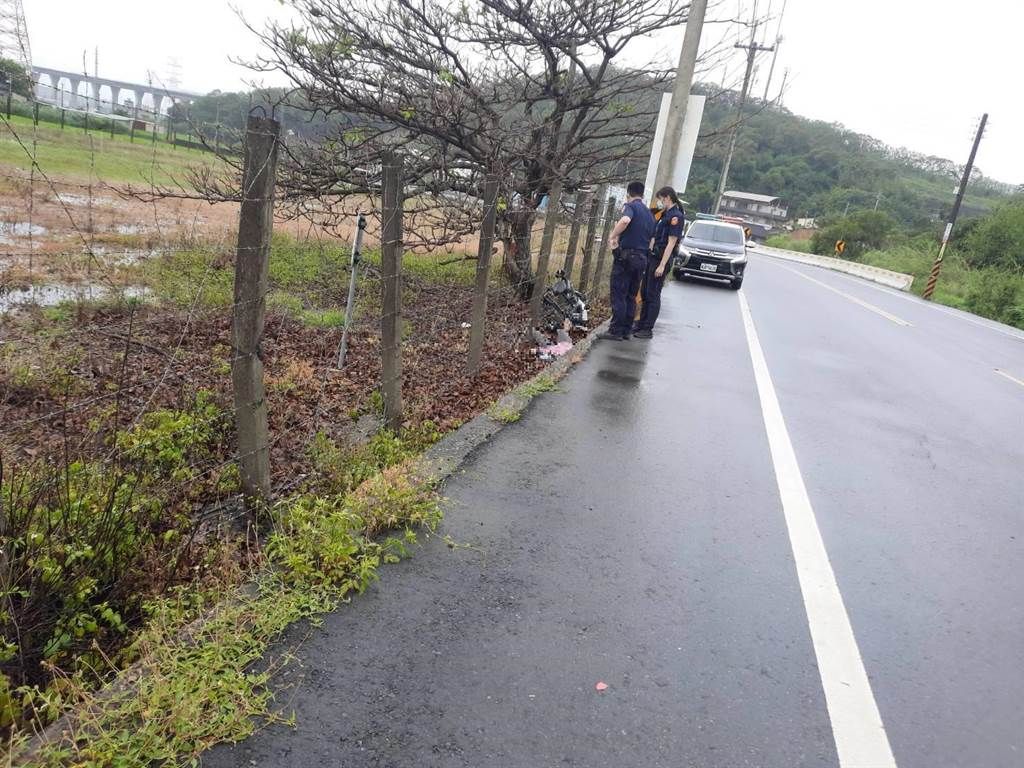 ▲苗栗通霄鎮今天上午發生一起死亡車禍。（圖／翻攝畫面）