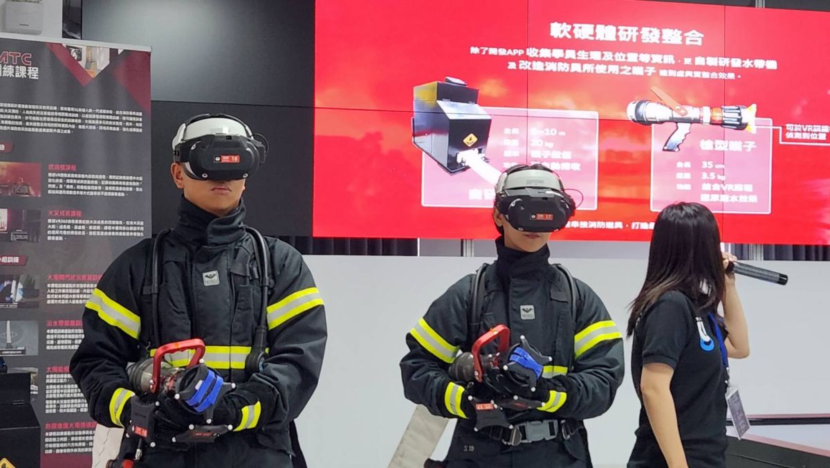 ▲數位發展部今（8）日率媒體團至南投縣，展示偏鄉數位通訊服務應用。圖為5G智慧消防訓練應用。（圖／記者李琦瑋攝，2023.05.08）