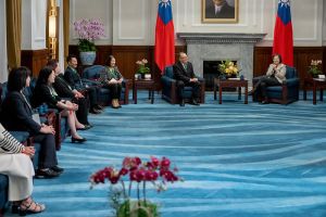 蔡英文接見北美洲台商總會訪團　喊話「多考慮回台投資」
