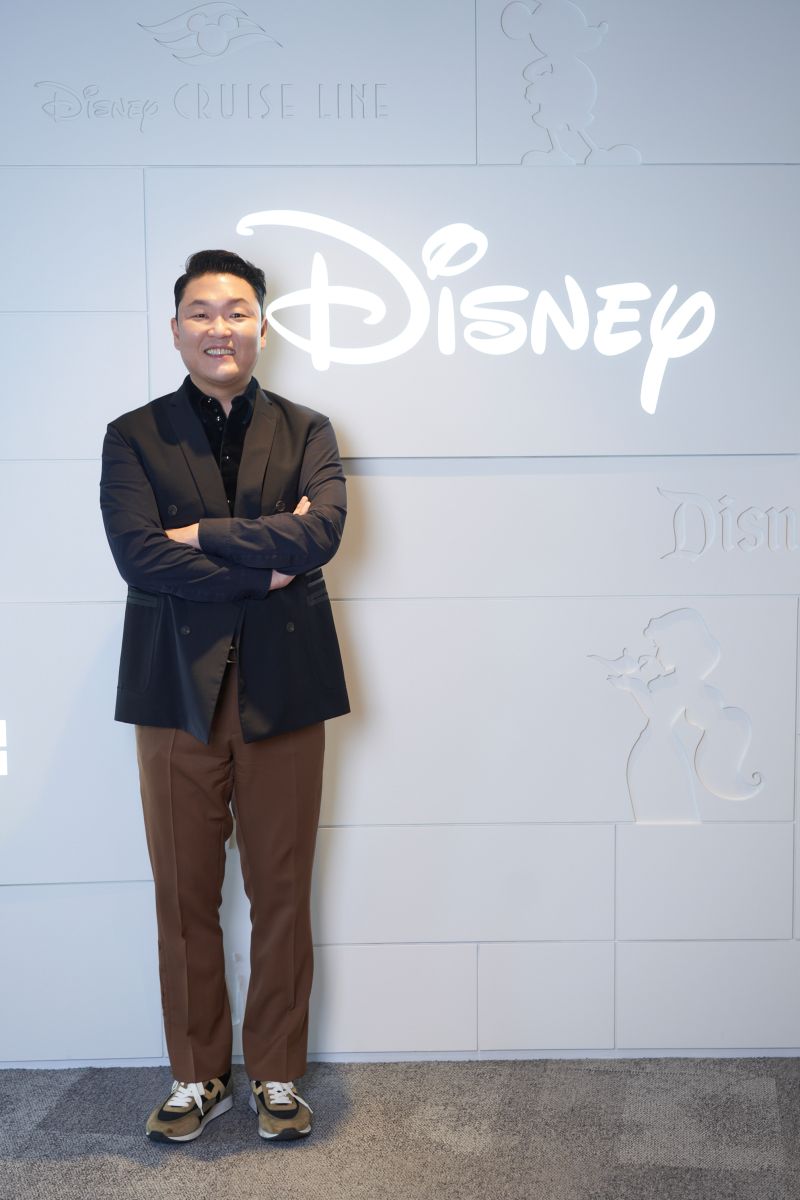 ▲PSY以一首《江南Style》紅遍全球。(圖/Disney+)
