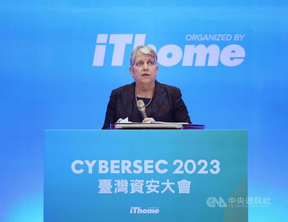 ▲美國前國土安全部長納波里塔諾（Janet Napolitano，另譯納波利塔諾）9日在台北南港展覽館出席「CYBERSEC 2023台灣資安大會」開幕典禮並致詞。中央社記者王飛華攝 112年5月9日