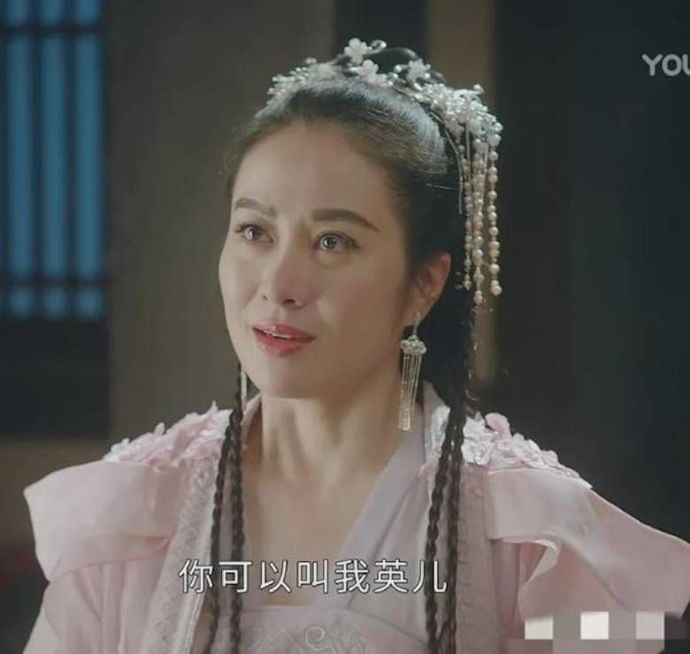 ▲葉璇飾演18歲模樣,讓觀眾不敢置信。(圖/微博)