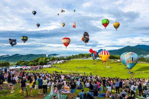 ▲臺東「2023臺灣國際熱氣球嘉年華」即將於6/30登場，線上預約第一階段今(24)日開放預約六、七月份場次。（圖／翻攝臺灣國際熱氣球嘉年華官網照片）