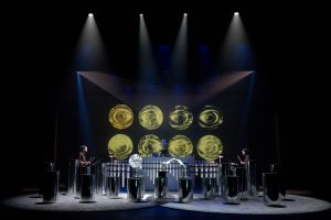 特企／電幻狂想造音派對　香港藝術家梁基爵5月再度登台演出
