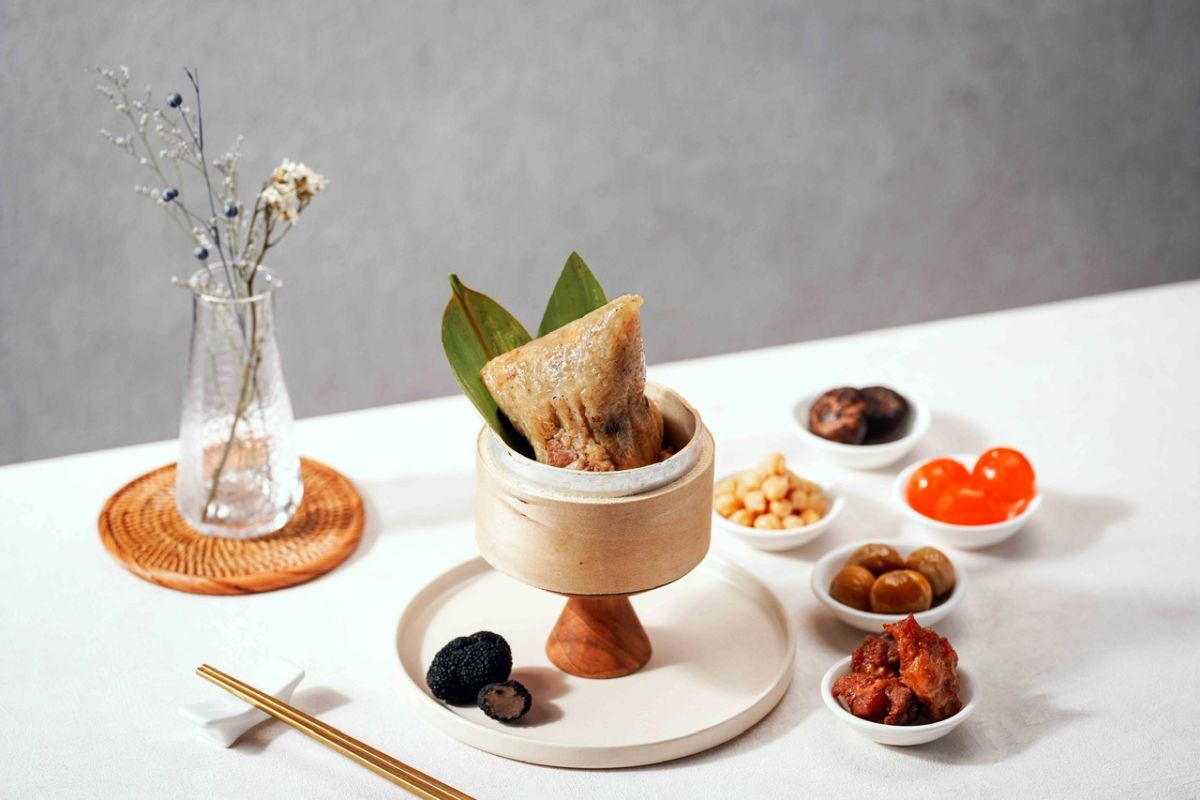 ▲升級版的「粽意你」肉粽禮盒，不僅將糯米口感升級，更將濃郁風味完美提升。（圖／老新台菜提供）