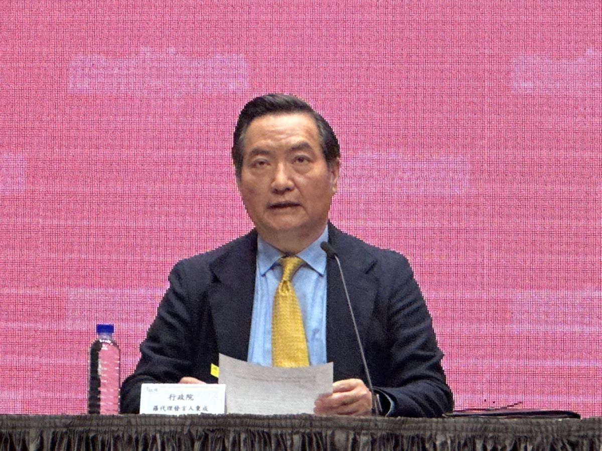 ▲政務委員羅秉成否認將轉任大法官。（圖／記者陳威叡攝）