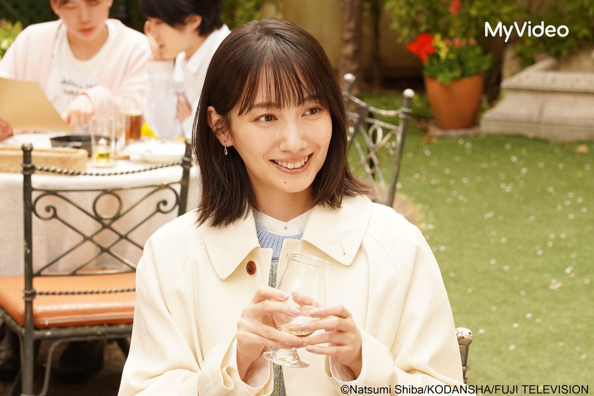 ▲《Mr.新娘》中，波瑠發現高杉真宙的家事長才，請對方當自己的新娘。（圖／MyVideo）