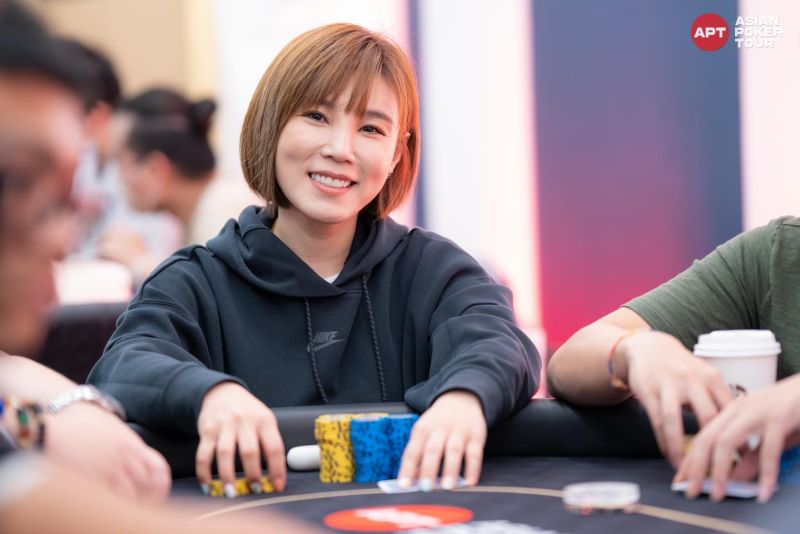 ▲李佳薇是「Asian Poker Tour 亞洲撲克巡迴賽」決賽桌唯一的女生。（圖／翻攝李佳薇IG）