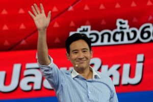 政治抹黑？泰國型男學霸總理候選人　選前倒數陷「股票門」爭議
