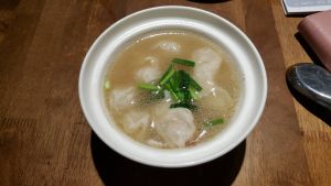 老曹餛飩的餛飩,標榜不惜成本使用到台灣葛瑪蘭黑豬來做肉餡。(圖/翻攝老曹餛飩臉書粉專) ▲老曹餛飩的餛飩,標榜不惜成本使用到台灣葛瑪蘭黑豬來做肉餡。(圖/翻攝老曹餛飩臉書粉專)