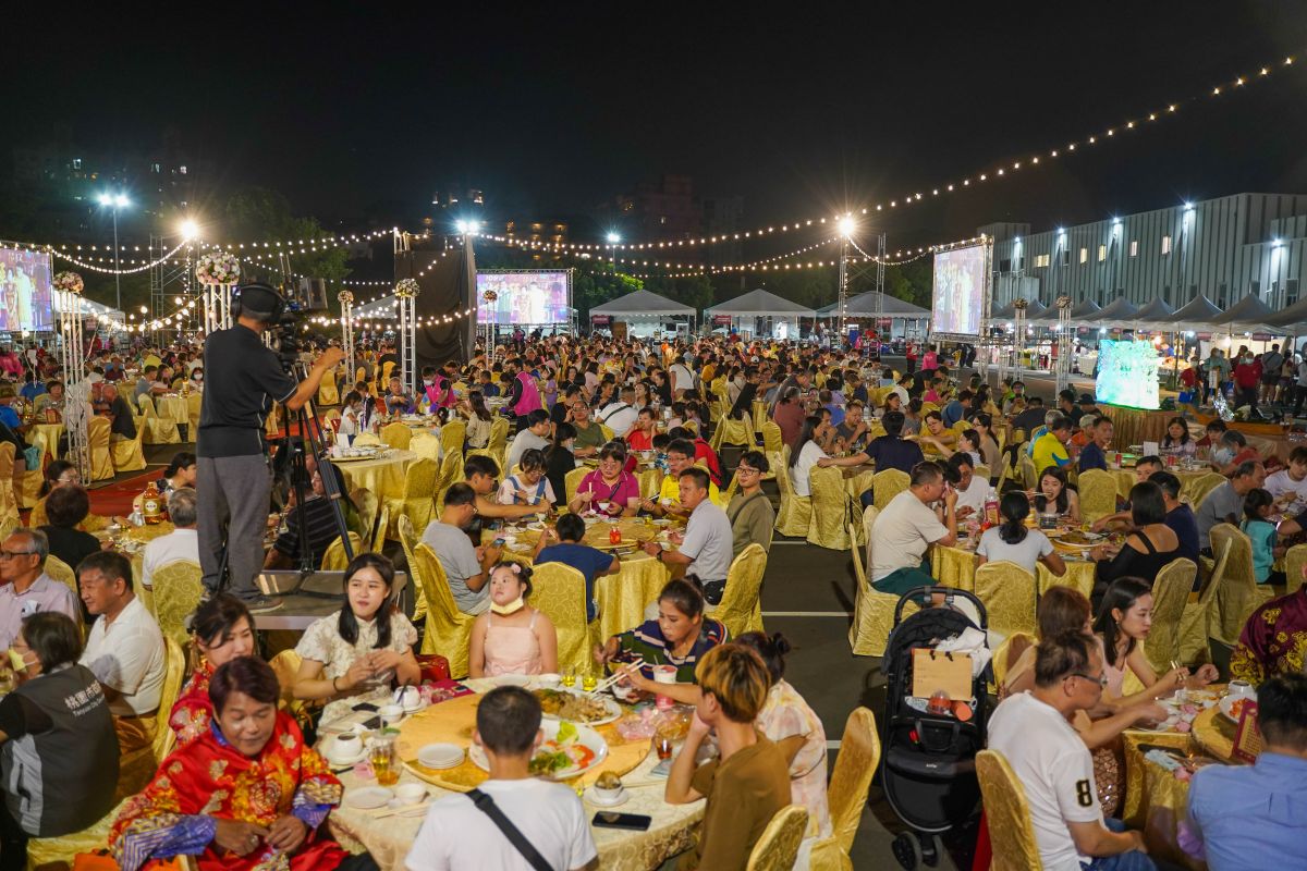 ▲今年的閩南文化節的「總舖師辦桌活動」邀集各地總舖師將各地「入厝」料理搬上桌，6/18晚間6時將於桃園區新永和市場停車場登場。（圖／桃園市文化局提供）