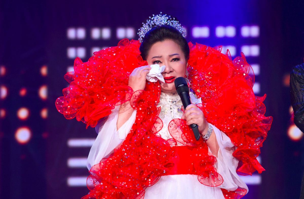 ▲白冰冰爆料當年費貞綾（恆述法師）對邢峰狂罵7字經的故事。（圖／高雄流行音樂中心提供）