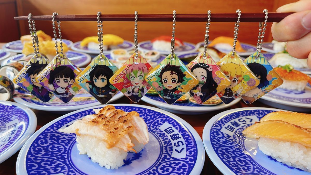 ▲藏壽司聯名《鬼滅之刃》，推出30款扭蛋是史來最多。（圖／業者提供）