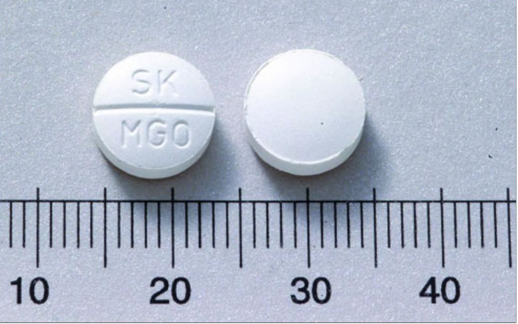 ▲健保署今（15）日表示，已同意自6月1日起，氧化鎂由每粒0.16元調高為0.32元，6家許可證持有廠商，皆同意供貨。圖為健喬氧化鎂錠。（圖／截自食藥署網站）