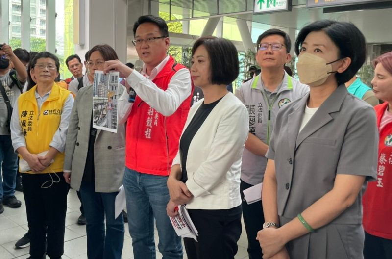 ▲莊競程認為中捷應變SOP不僅先天設計充滿漏洞,41秒的黃金時間內更有許多環節未被落實。(圖/莊競程辦公室提供,2023.05.15)