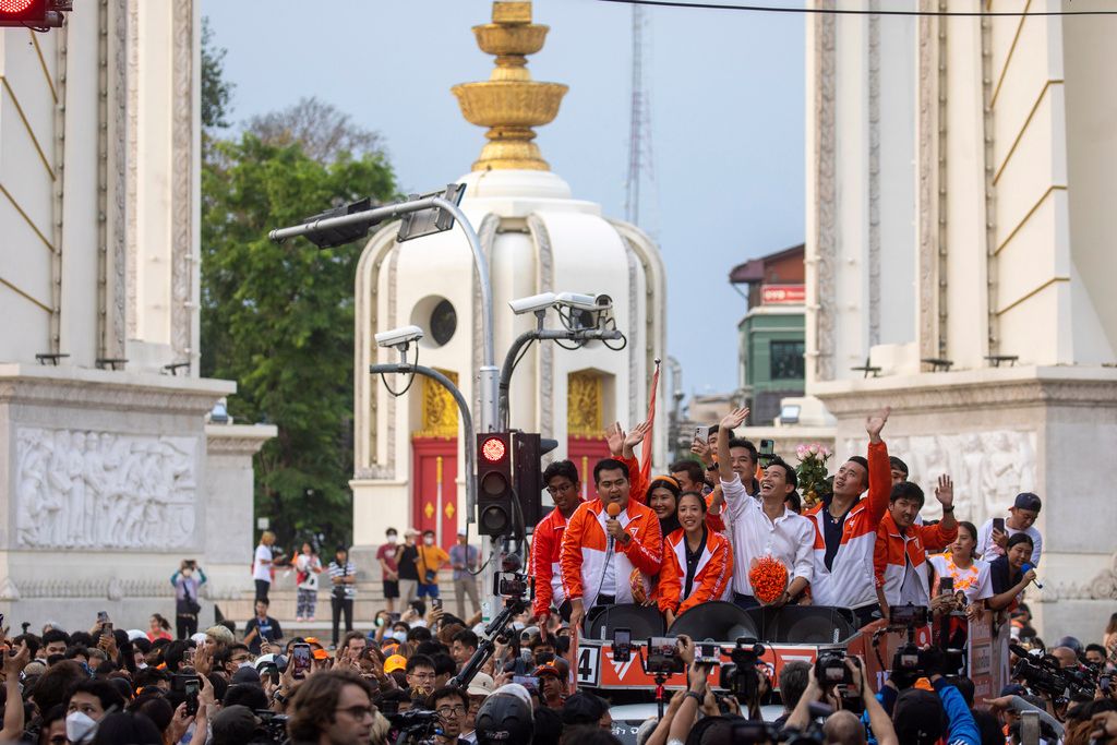 ▲泰國國會議員今天投票同意一名小黨領袖兼資深政治家汪穆罕默德出任眾議院議長，這可能導致前進黨領袖皮塔組建新政府的努力變得更加複雜。（圖／美聯社／達志影像）
