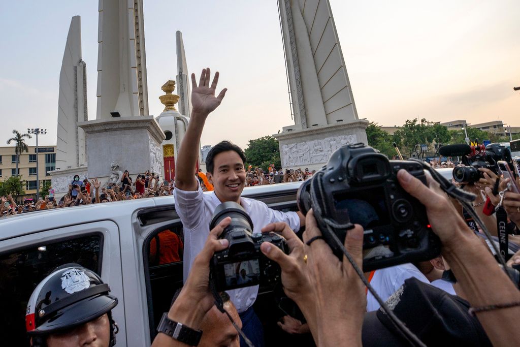 ▲泰國前進黨黨魁皮塔遭憲法法庭暫停眾議員身分，他和前進黨的命運為何，各界高度關注。資料照。（圖／美聯社／達志影像）