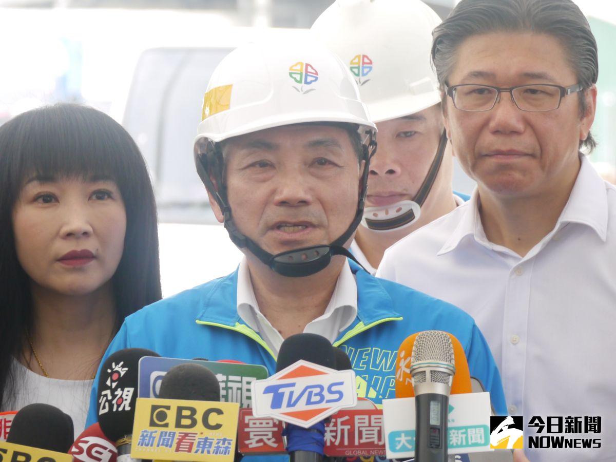 ▲侯友宜到五股、蘆洲交界的成蘆大橋視察瓶頸路段改善工程，對於受訪被問到是出席最後一場市政活動？強調腳步永不停歇、全力以赴。（圖 ／記者吳嘉億攝，2023.05.16）