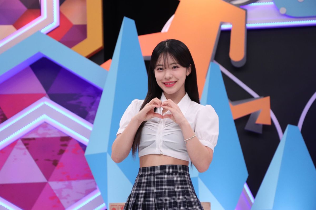 ▲李多慧上節目《同學來了》，被問到理想型時，她的目光竟停留在來賓海產身上，讓阿Ken一陣錯愕。（圖／中天綜合台提供）