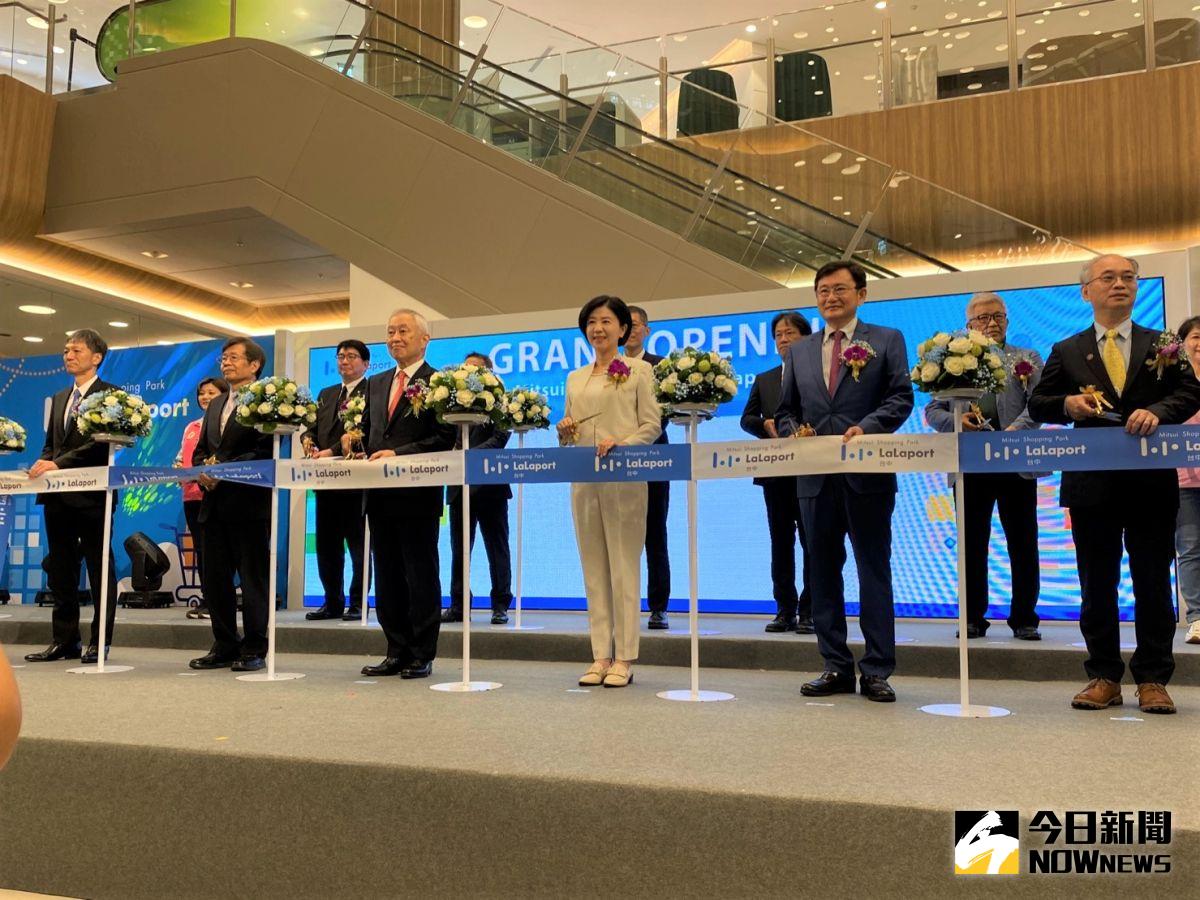 ▲LaLaport今天開幕，全館300品牌專櫃已有9成正式營運，尚有一成     緊鑼密鼓趕工中。（圖／記者金武鳳攝，2023.5.16)