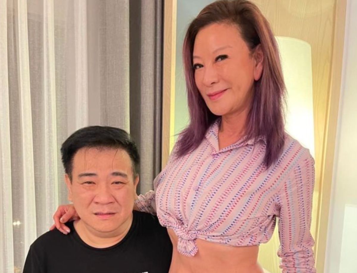 ▲楊繡惠（右）點名姓白的人玩援交，對此，無辜「中槍」的白雲（左）首度回應了。（圖／翻攝自楊繡惠臉書）