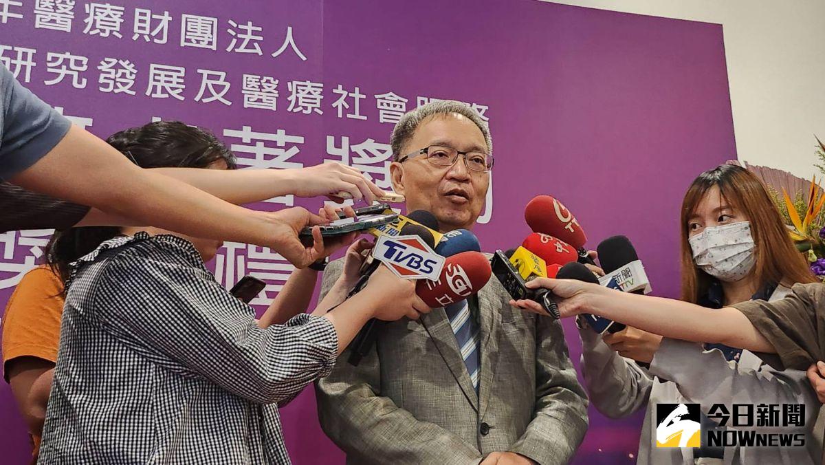 ▲衛福部長薛瑞元今（17）日表示，仍然沒收到WHA的邀請函，但會如期前往。（圖／記者許若茵攝，2023.05.17）