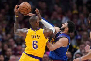 NBA季後賽／八村壘守Jokic、打點Murray　湖人給金塊出了2大難題
