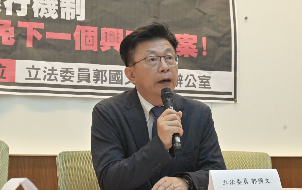 ▲為避免興富發工安意外重演，立委郭國文建議，在銀行授信和證券市場，應面臨更嚴格的審查，要求建商善盡社會責任，減少放貸金額會是有效的作法。（圖／郭國文辦公室提供）