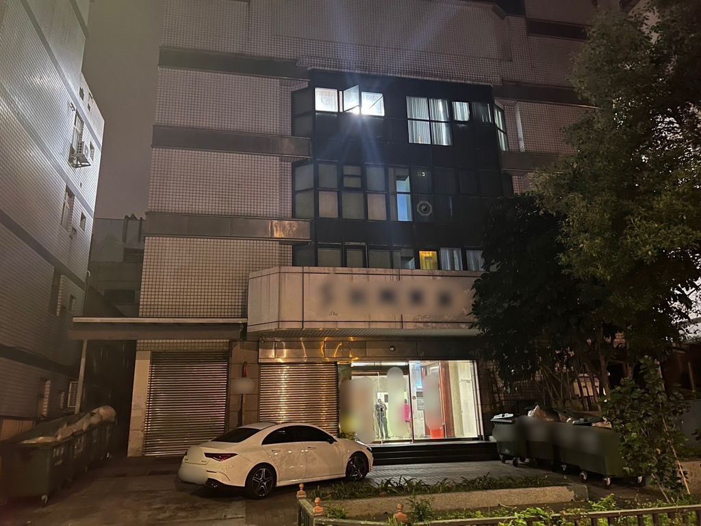 ▲新北產業園區內某間麵包廠，昨天晚間驚傳死亡意外。（圖／翻攝畫面）