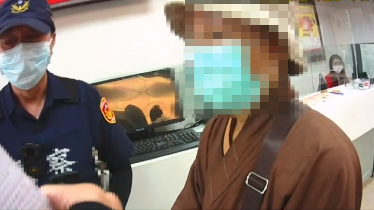 ▲偵二隊劉隊長（詐騙集團）恐嚇比丘尼「不匯款，就拘提」，警方急阻匯。（圖／翻攝畫面）