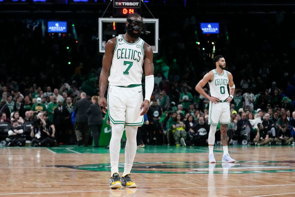 ▲波士頓塞爾提克在東區決賽首戰輸給邁阿密熱火，球隊在場上執行力不佳是關鍵。（圖／美聯社／達志影像）