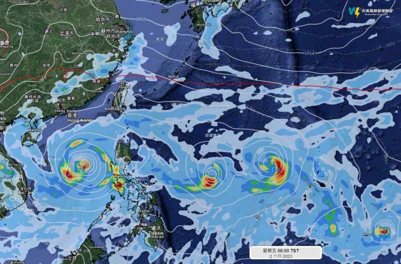 ▲美國GFS模式14天後的預測，竟出現多個低壓帶發展，形成颱風排排站的現象。（圖／天氣風險 WeatherRisk）