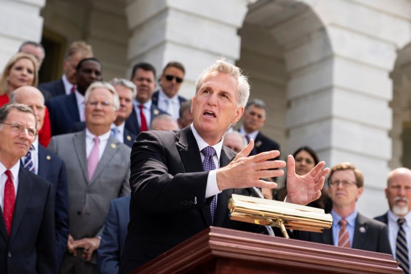 ▲美國聯邦眾議院議長麥卡錫（Kevin McCarthy）聲稱，由於民主黨缺乏行動，共和黨已暫停與其避免債務違約談判。（圖／美聯社／達志影像）