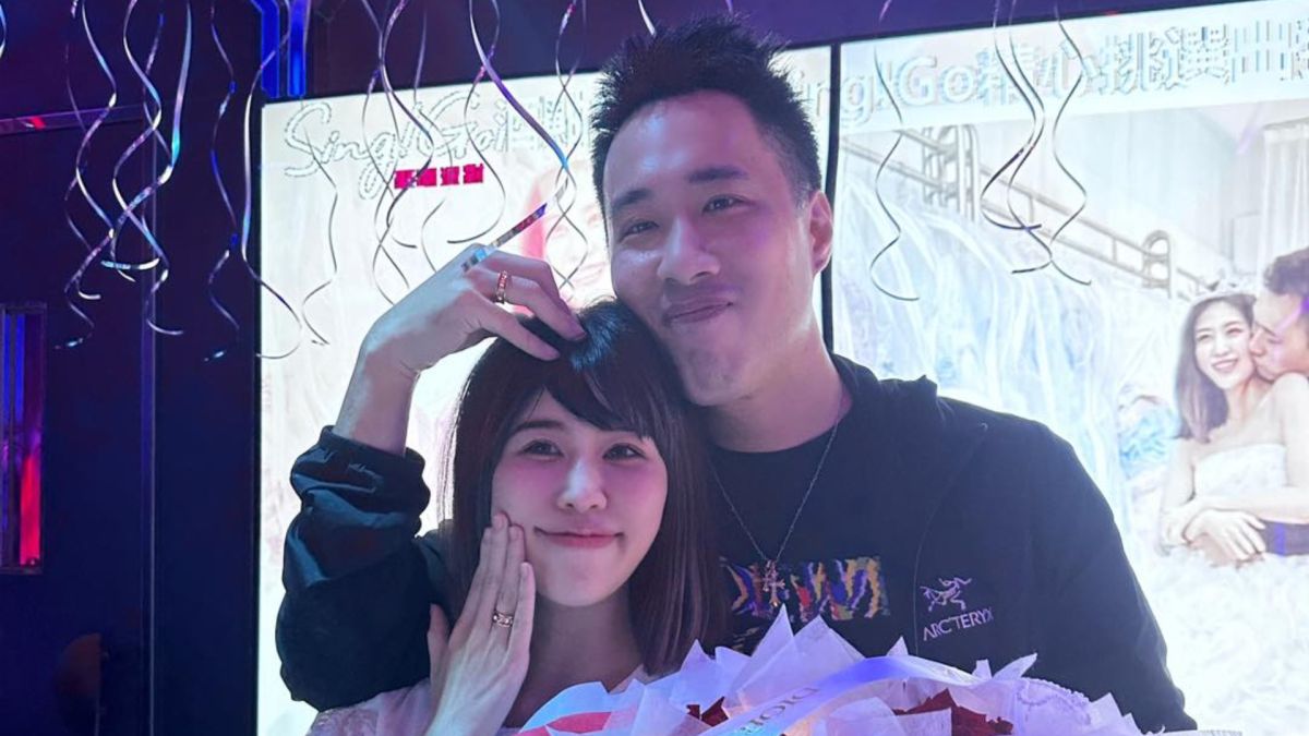 ▲余祥銓（右）選在520這天求婚成功，也讓未婚妻柔柔有滿滿的儀式感，這也是他當爸後再度爆出的喜訊，直呼：「終於搞定了。」（圖／余祥銓FB）