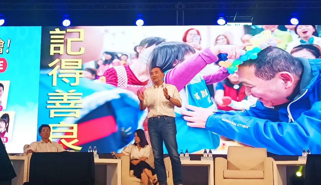 ▲侯友宜今日出席吳子嘉的董事長開講紛絲見面會。（圖／記者余祥攝，2023.5.20）