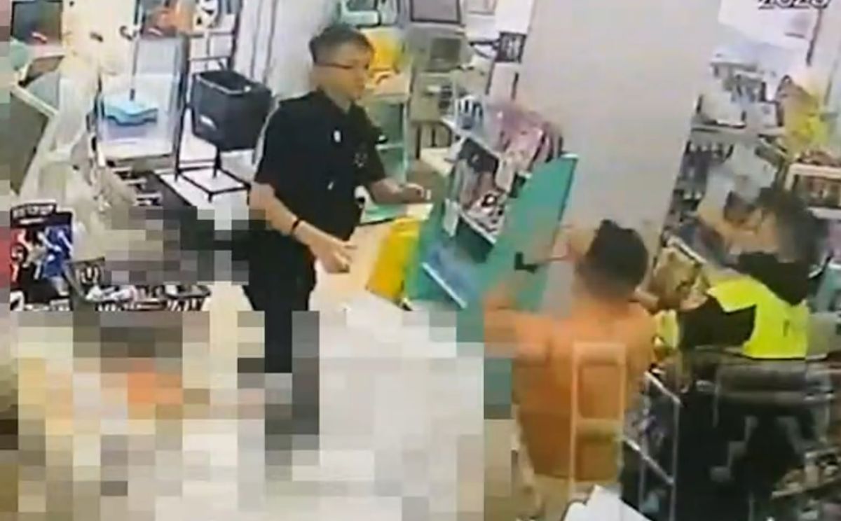 ▲本月20日桃園中壢一位身型壯碩如「浩克」的朱姓男子在超商鬧事，而員警到場制止，演變為執法過當。（圖／翻攝畫面）  