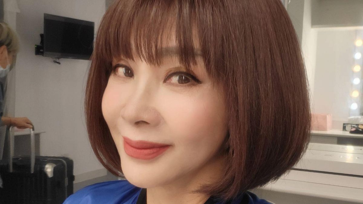 ▲陳美鳳工作近照被讚「真的越來越年輕」。（圖／翻攝自陳美鳳臉書）