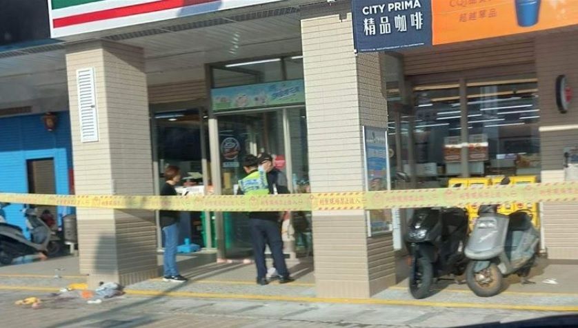 ▲彭男大鬧店家，並持剪刀刺傷店員的太陽穴，檢方訊後向法院聲押獲准。（圖／翻攝畫面） 