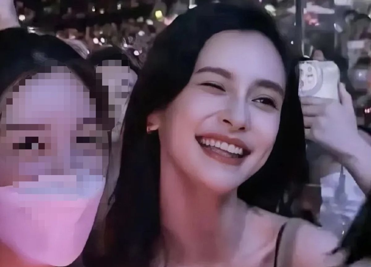 ▲Angelababy現身BLACKPINK澳門演唱會，整個人美到自帶光芒。（圖／翻攝自微博）