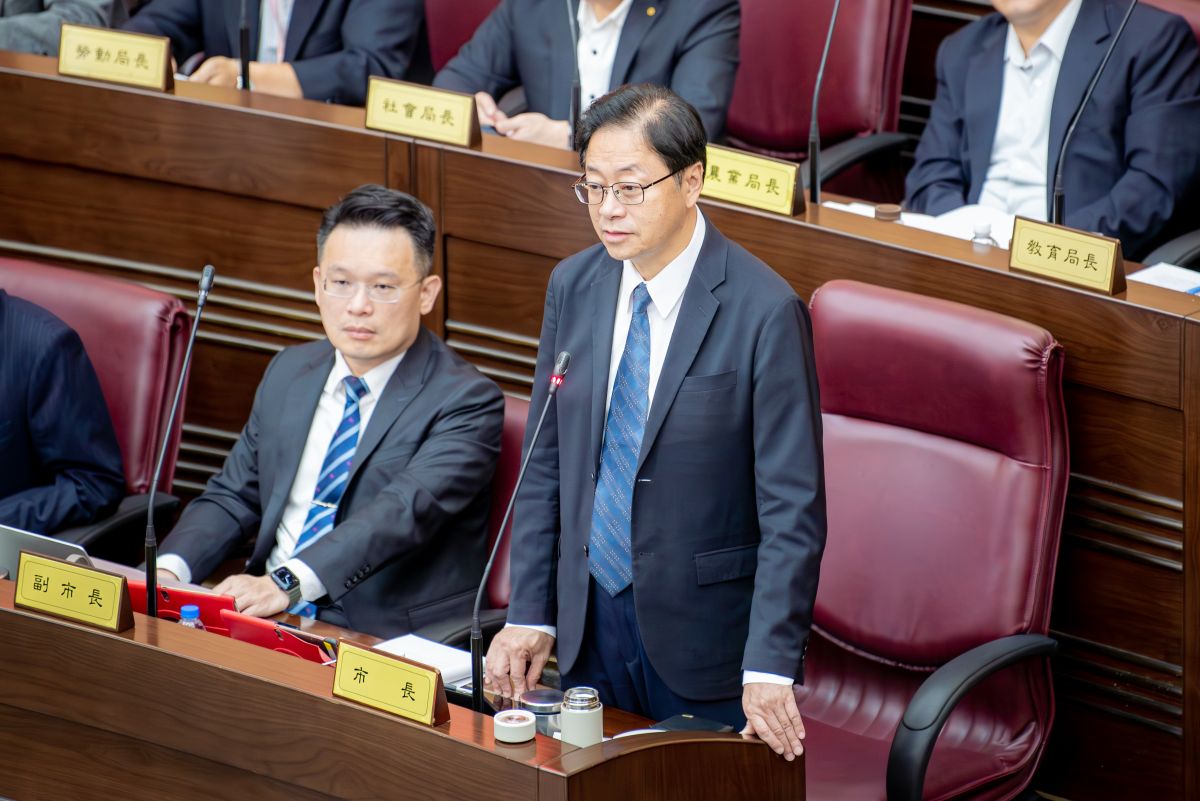 ▲針對「超商浩克」遭警棍抽打事件，桃園市長張善政今日表示，尊重警方處理，後續對年輕員警情緒控制會再加強要求。（圖／桃園市政府提供）