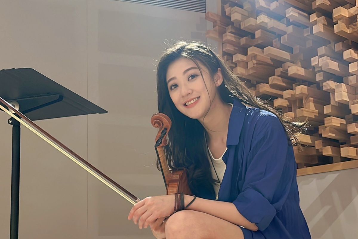 ▲林逸欣用小提琴改編夯曲「開花舞」，引發全球網友朝聖。（圖 / 鑫羽工作室）