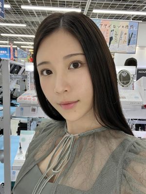▲雞排妹從月光族一步步學會理財。(圖 / 鄭家純臉書) ▲雞排妹從月光族一步步學會理財。(圖 / 鄭家純臉書)