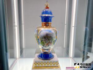 ▲展覽中最高價作品「路德維希國王」花瓶，售價高達1400萬。（圖／記者陳美嘉攝，2023.05.23）