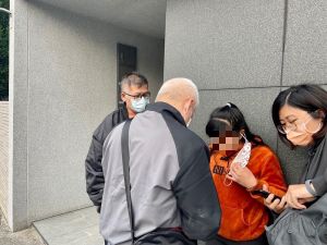 南臺灣看護工一條龍　移民署查獲非法仲介家族集團
