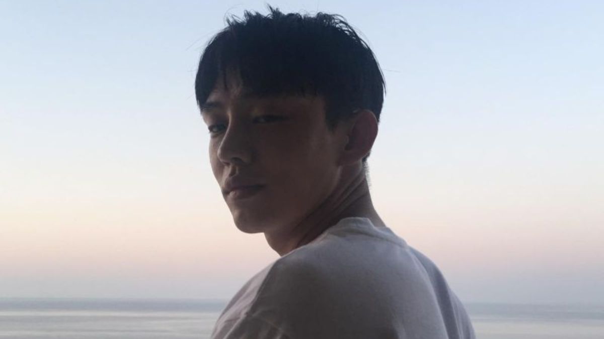 ▲劉亞仁結束羈押庭，被上手銬帶至看守所。（圖／翻攝自劉亞仁IG）