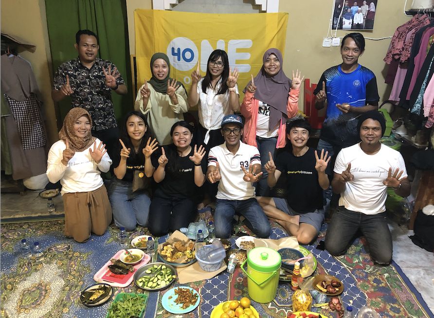 ▲One-Forty睽違三年，再度到印尼進行家訪。（圖／One-Forty）
