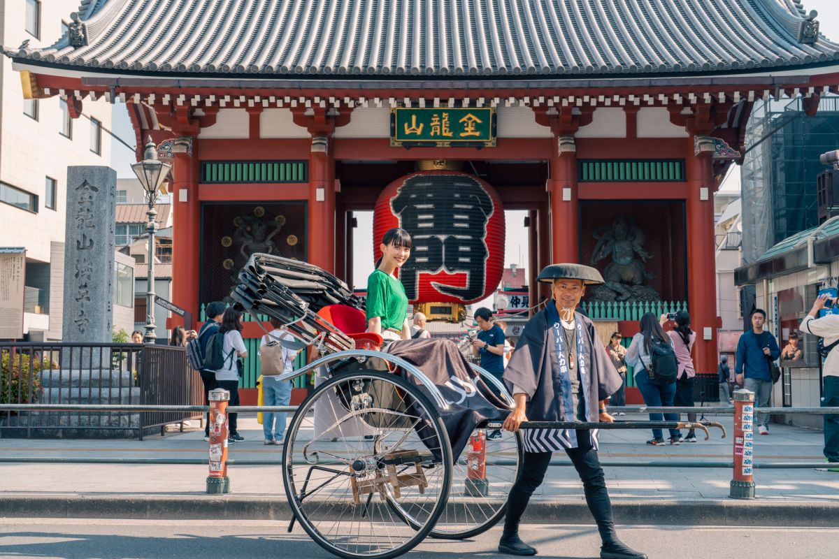 ▲Uber 在日本首次推出人力車乘車選項，但Uber上的人力車不是常態服務，為期間限定，首波將於5/29~6/2上線，期間內在App上預約成功就能免費搭乘30分鐘，有去日本的民眾要把握機會。(圖／官方提供)