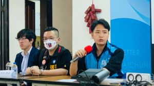 憂人設崩壞未辦黨內登記?羅廷瑋昨獲徵召、今自清緋聞 ▲羅廷瑋今開記者會,自清有關他的負面傳聞。(圖/記者顏幸如攝,2023.05.25)